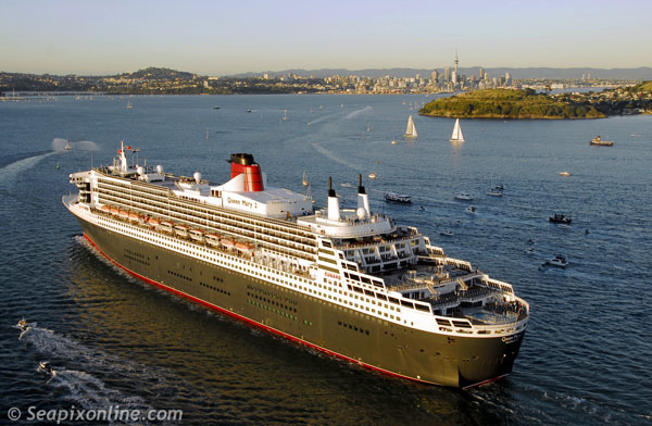 Queen Mary 2, QM2 9241061 ID 3729